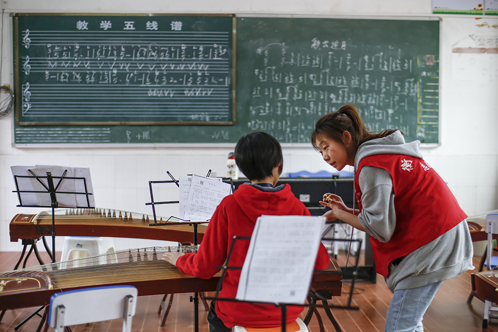 “艺”起成长，伴你同行 ——衡阳幼儿师专志愿者赴衡南县松江联合学校长岭校区开展支教帮扶活动